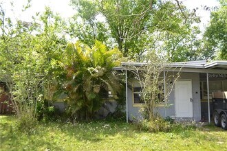 Building Photo - 123 Club Rd