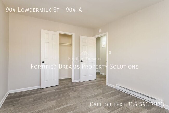 Foto del edificio - 904 Lowdermilk St