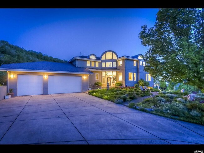 Building Photo - 626 N Little Tree Cir