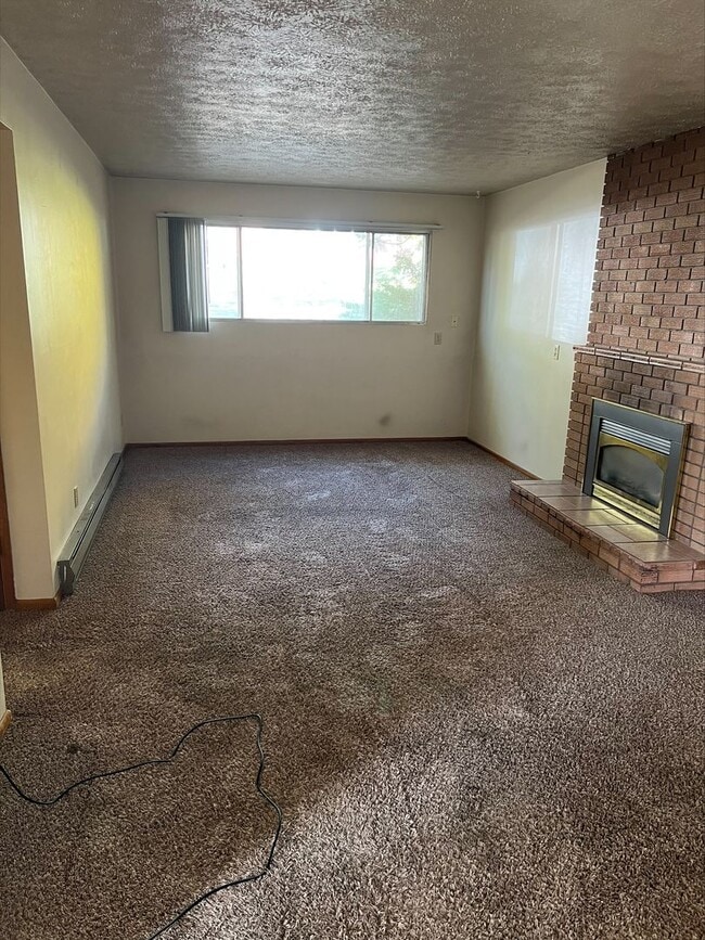 Building Photo - Cheney Home