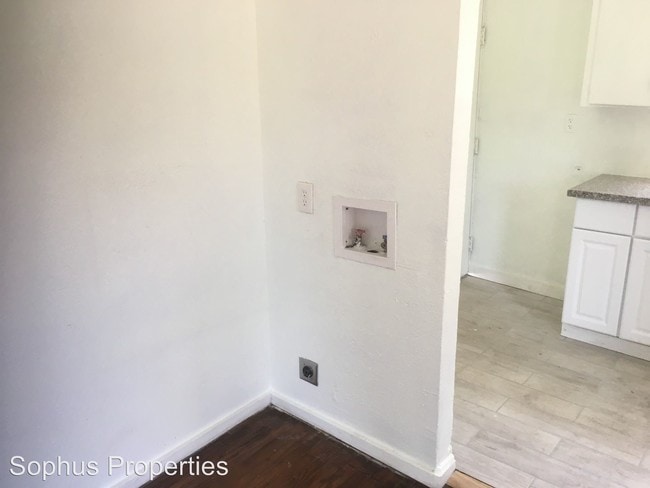 Building Photo - 2 br, 1 bath House - 609 S. Hackberry