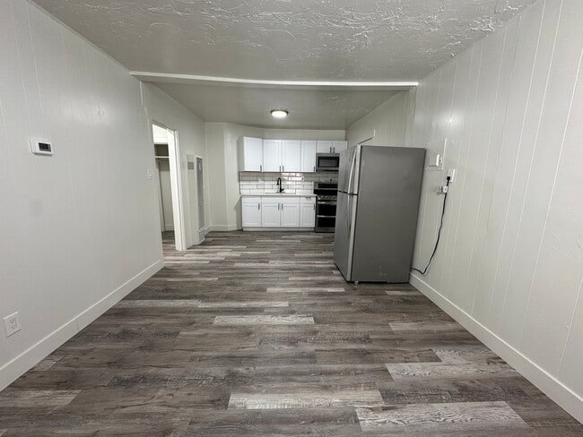 Photo - 1291 E Villa Vis Ave Apartment