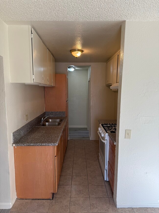Building Photo - 1210 W 104th St