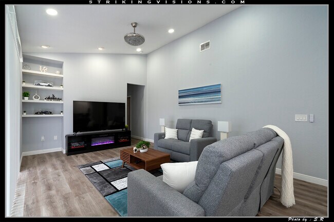 Building Photo - 3704 Cypress Meadows Rd