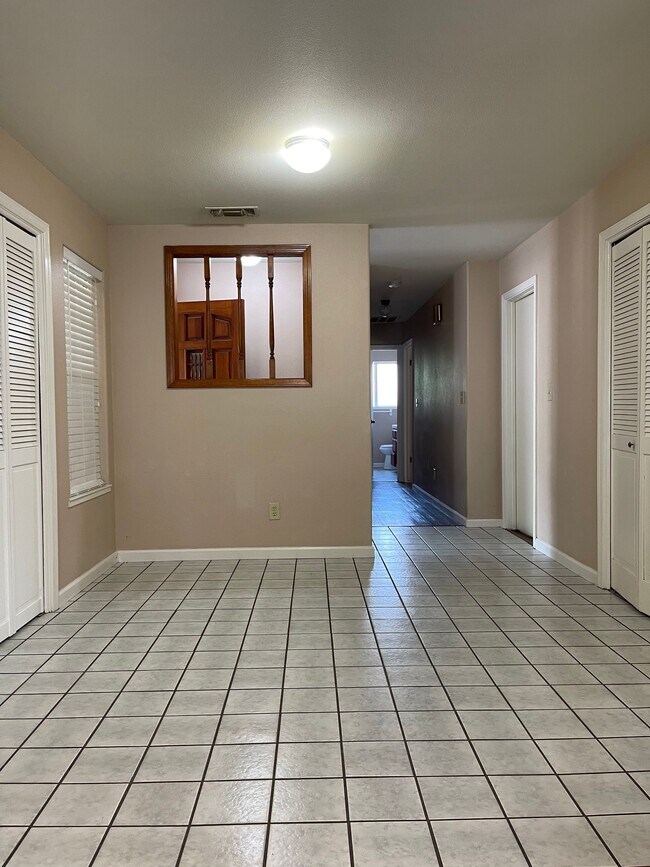1140 W Tuolumne Rd, Turlock, CA 95382 House for Rent in Turlock, CA