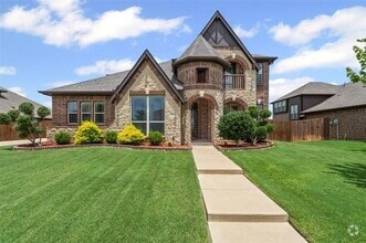 Building Photo - 717 Staghorn St