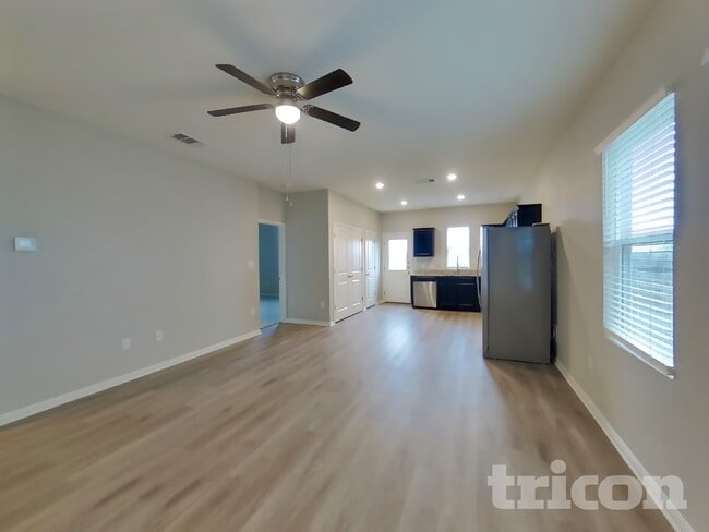 Building Photo - 209 Athena Way