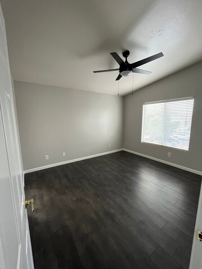 Foto del edificio - 6385 Dan Blocker Ave