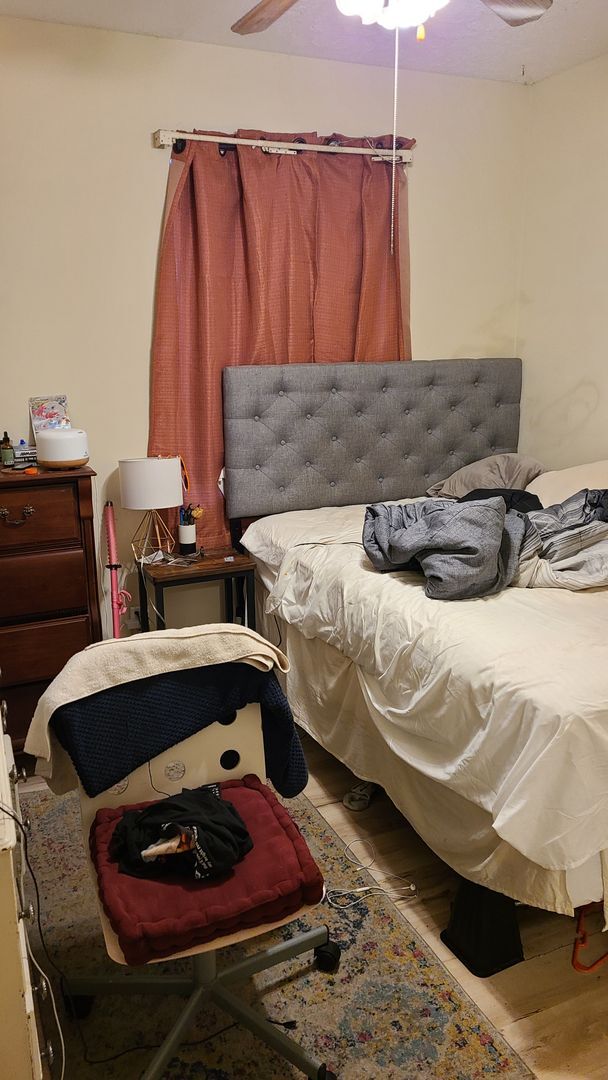 Building Photo - Burton Triplex