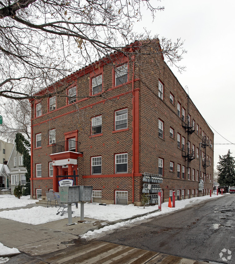 Building Photo - Harris Apartments