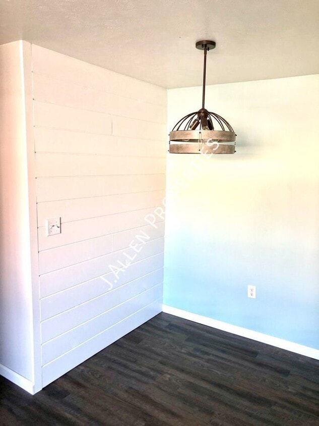 Building Photo - 1806 Parker Cir