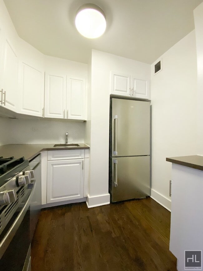 Foto del edificio - EAST 63 STREET