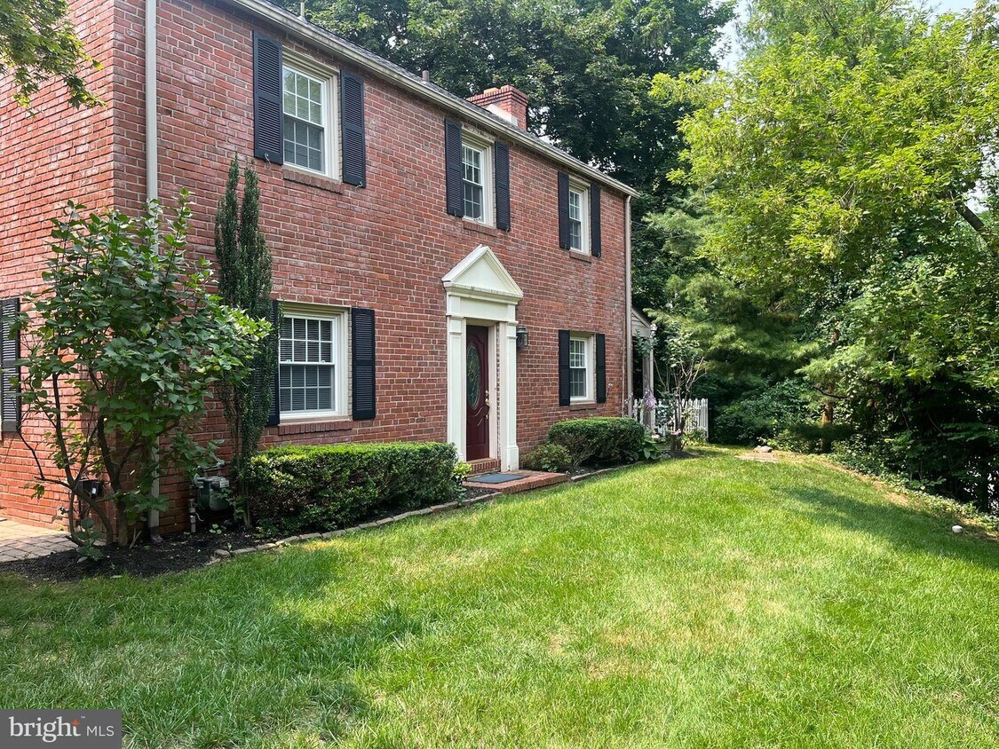 102 Hillside Cir, Villanova, PA 19085 House Rental in Villanova, PA