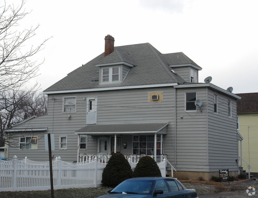 Primary Photo - 913-913 1/2 Albright Ave