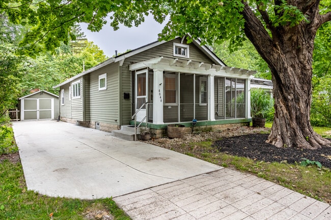 Building Photo - 4646 Rookwood Ave