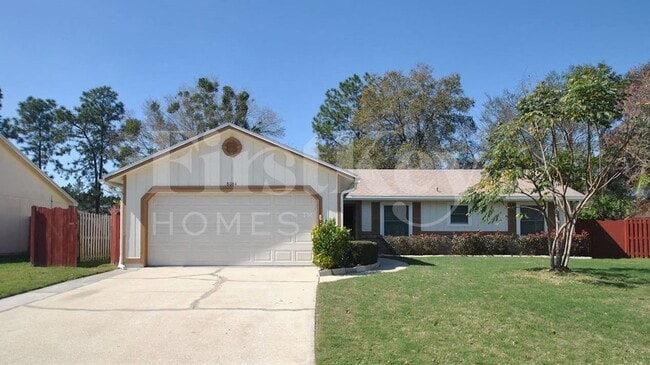 Building Photo - 8064 Pineverde Ln