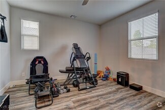 Building Photo - 426 Port Reggio St