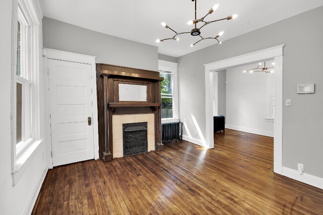 Building Photo - 3033 Marshall Ave