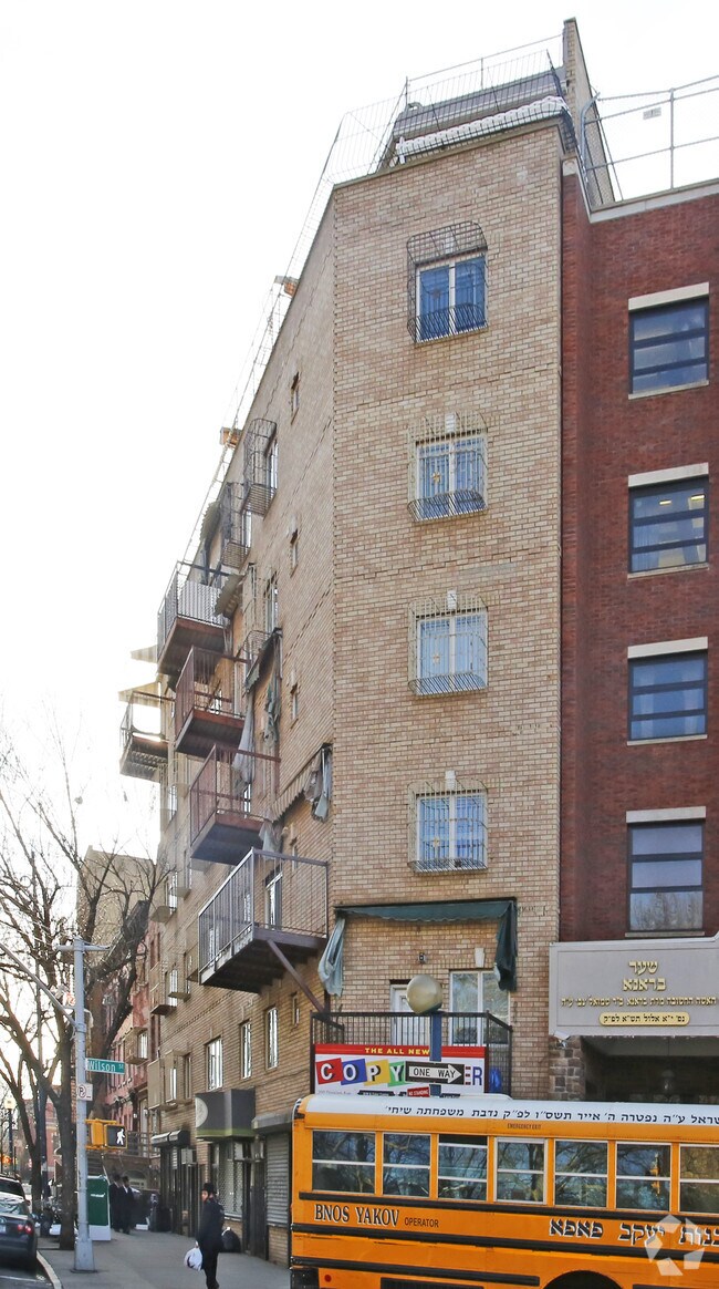 Building Photo - 200 Division Ave