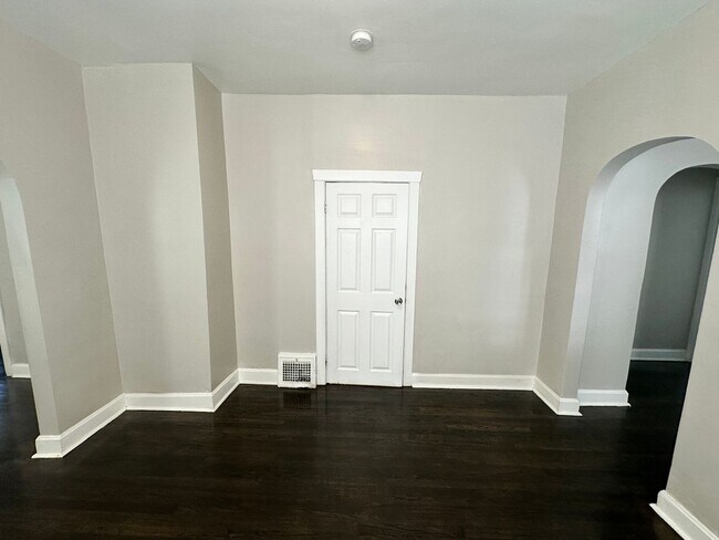 Foto del edificio - 4907 Tod Ave