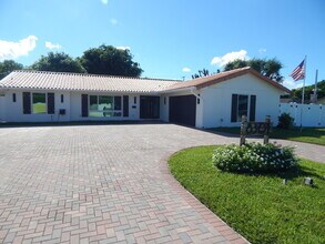 Building Photo - 8301 Wilton Dr
