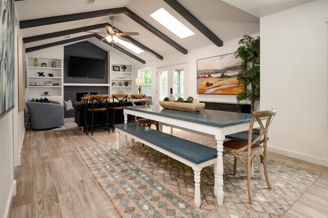 Foto del edificio - 1604 Barak Ln