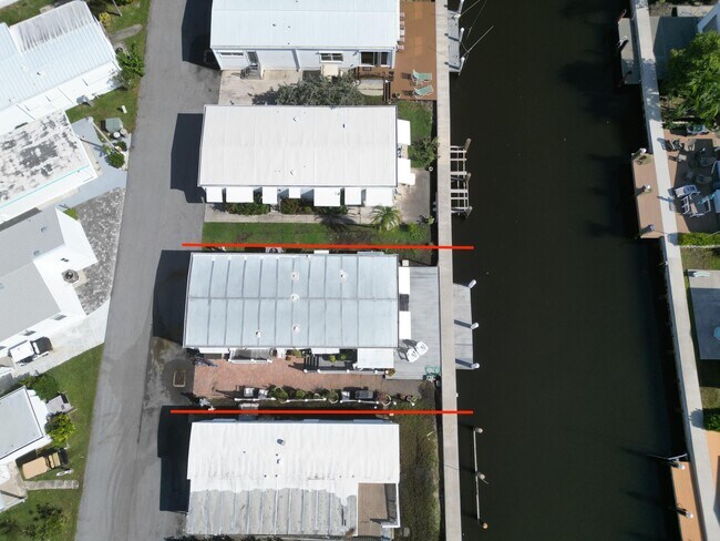 Building Photo - 207 S Ibis Dr