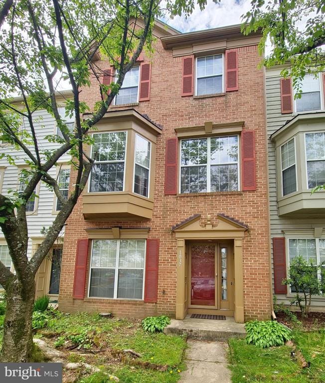 Primary Photo - 1037 Lexus Way