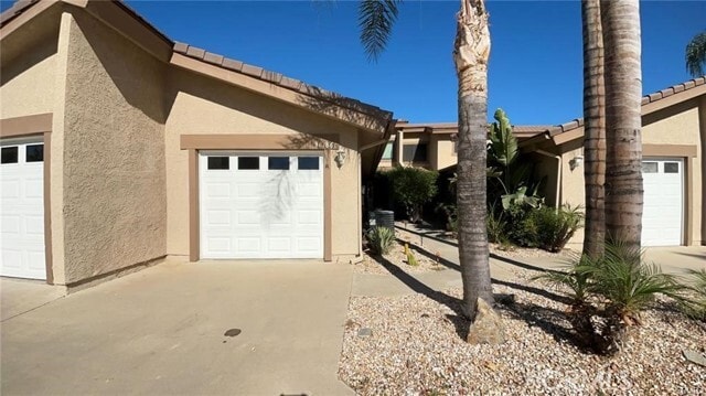 Building Photo - 30186 Yellow Feather Dr