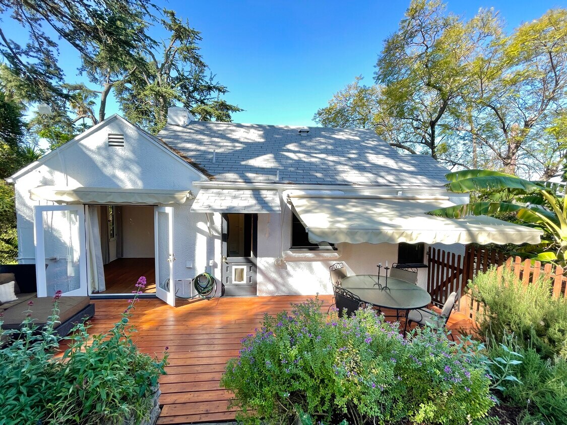 Foto principal - 2437 Arthur St