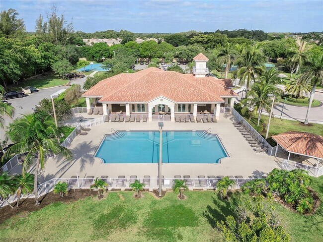 Foto del edificio - 1310 SW 48th Terrace