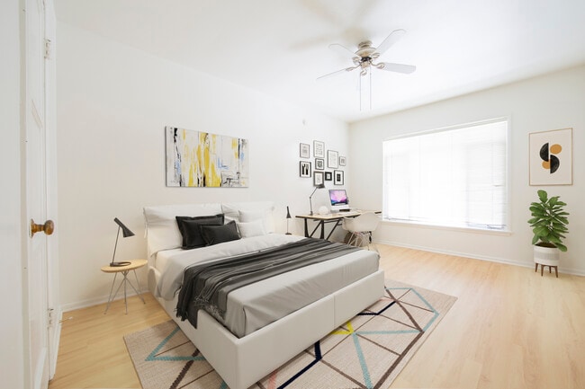 Building Photo - Gayley Manor Apartments
