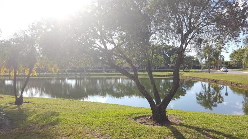 Foto del edificio - 19913 Villa Medici Pl