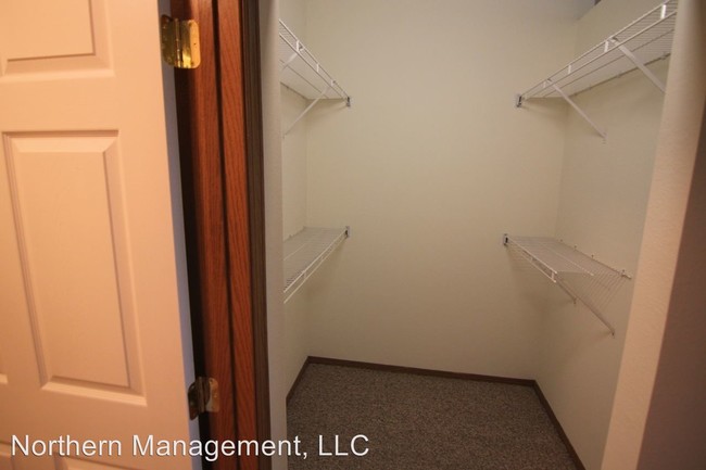 Building Photo - 639-761 Van Dyne Rd