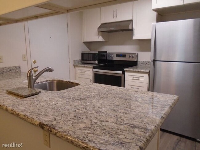 Foto del edificio - 1207 NW 85th St