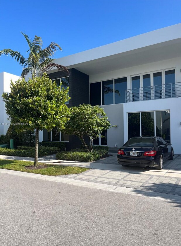 10264 NW 75th Ter, Doral, FL 33178 House Rental in Doral, FL