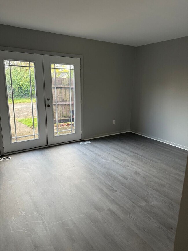 Foto del edificio - 6820-6826 Emerald Ave