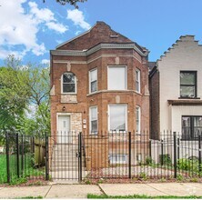 Building Photo - 1932 S Sawyer Ave