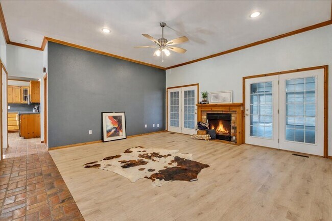 Building Photo - Look at this Bonus Room!!!