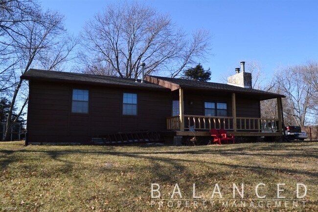 Foto del edificio - 3 br, 1.5 bath House - 5221 SE Tecumseh Rd