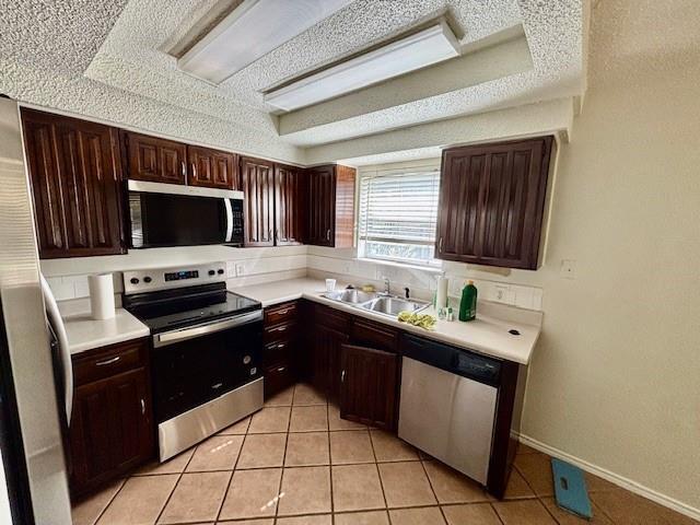 Building Photo - 2304 Vineyard Dr
