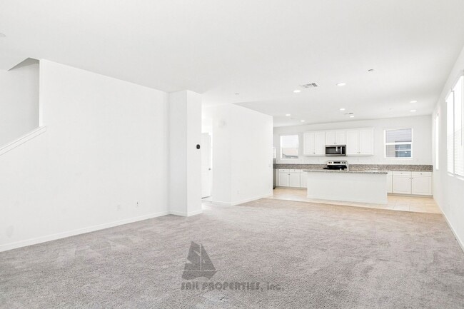 Building Photo - 3-Bed, 2.5-Bath Home in Great Stanton Community!