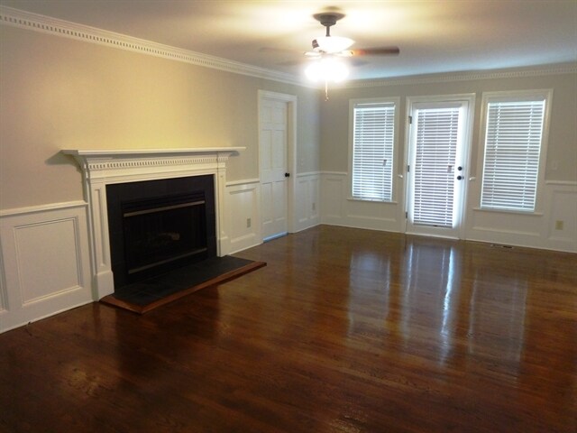 Building Photo - 509 Willow Branch Way