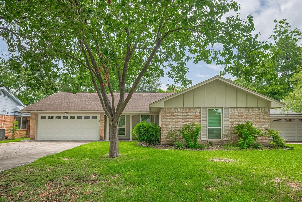 Foto principal - 9011 Bintliff Dr