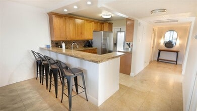 Building Photo - 3100 N Course Ln