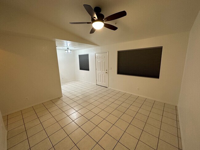 Foto del edificio - 3417 Oro Grande Blvd