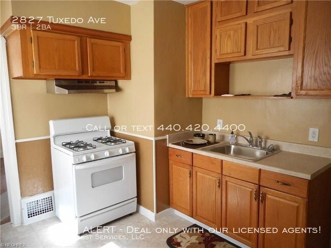 Building Photo - 2827 Tuxedo Ave