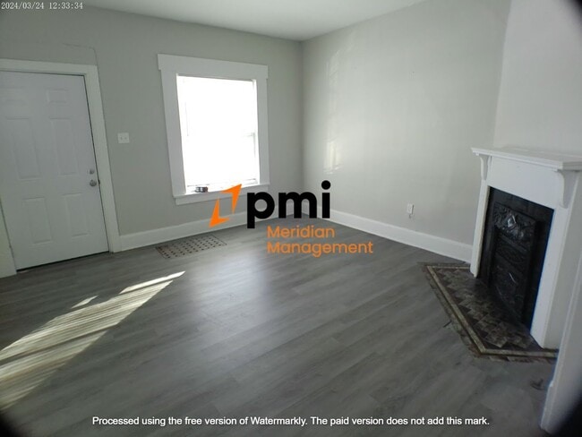 Photo - 3504 N Kenwood Ave Apartment