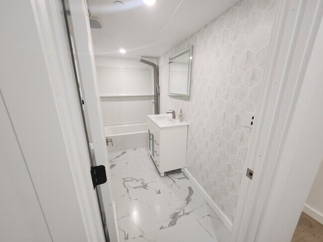 Baño compartido - 4 Woodville Ter