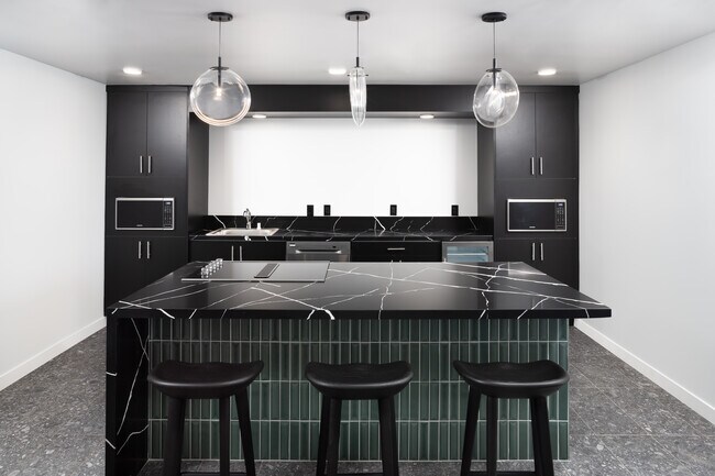 Casa club - The Helm - Affordable Housing